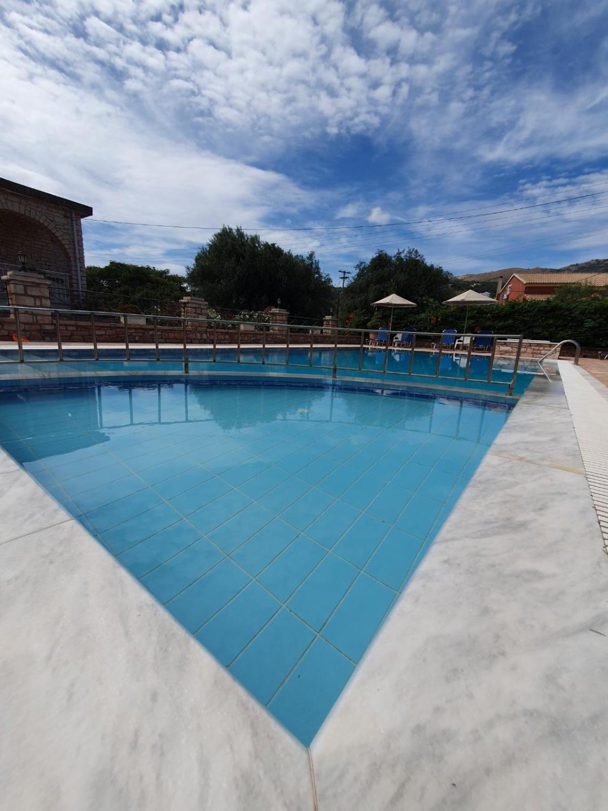 Emily'S Apartments Kassiopi Exterior photo